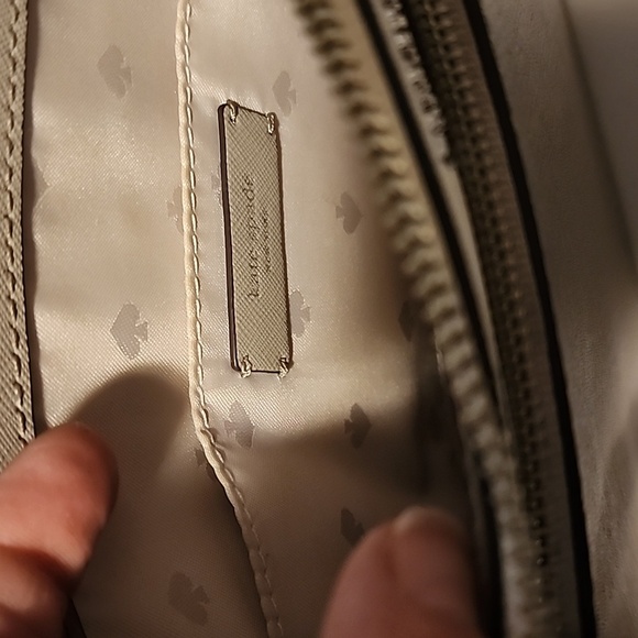 Kate Spade New York Cameron Zip Crossbody Like New - Picture 2 of 9